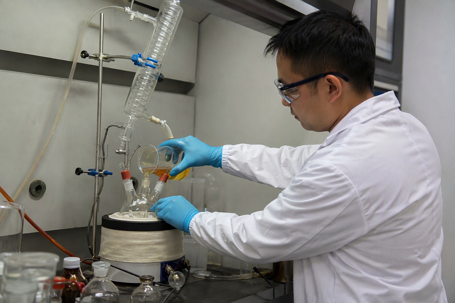 齐贤新材布局相关专利15项， 关注材料研发与应用衔接
